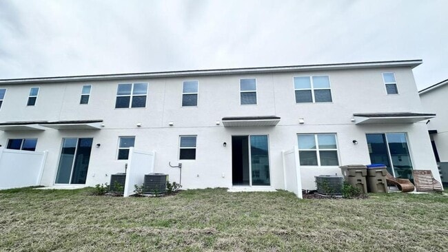 Photo - 1167 Boardwalk Pl