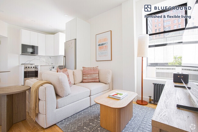Building Photo - 363 W 17th St Rental