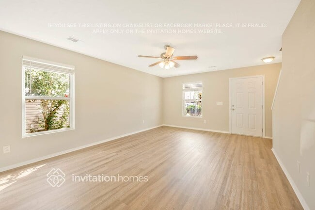 Photo - 2888 Creekbend Dr