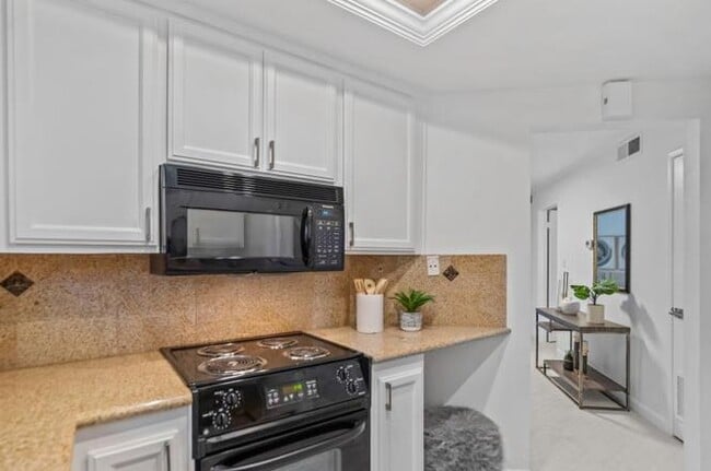 Photo - 999 Evelyn Terrace W Unidad 57BH