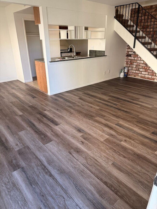 Building Photo - 2-Bedroom, 2 Story Condo, By Beach