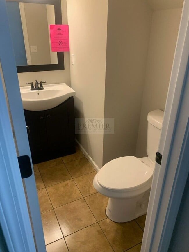 3217 Yellowstone Dr, Lawrence, KS 66047 3 Rental House Rental in Lawrence, KS