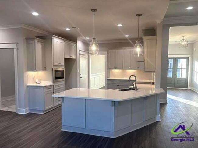 Photo - 113 Black Birch Ln