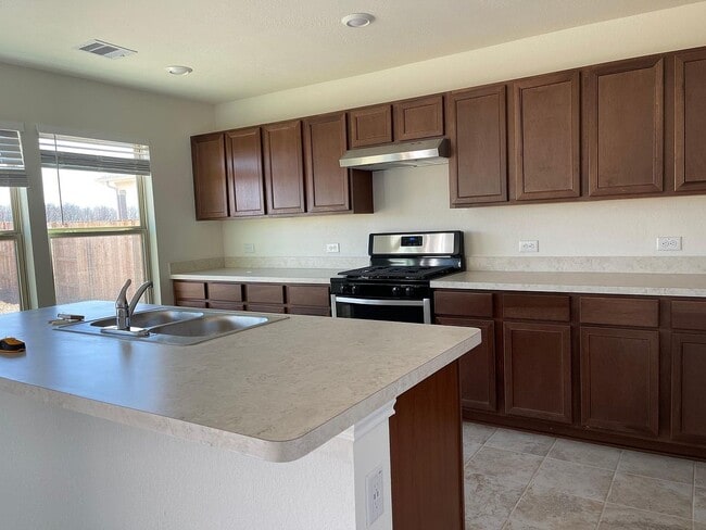 Photo - 2315 Little Bluestem Ln