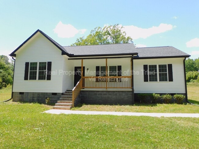 Building Photo - 3773 Hinshaw Country Rd