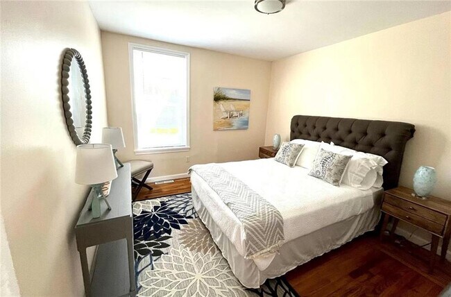 Photo - 191 Coggeshall Ave Unit 4