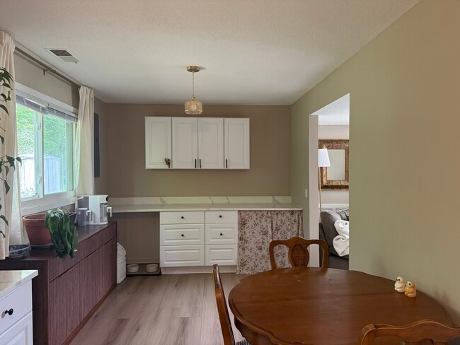 Photo - 12916 Pilgrim Ln N