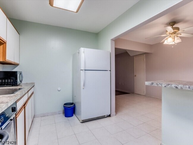 Photo - 1132 Valley Rd