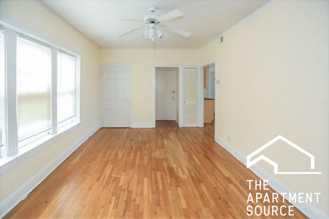 Photo - 3525 N Broadway St