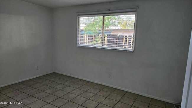 Photo - 3036 N Richey Blvd Unidad A