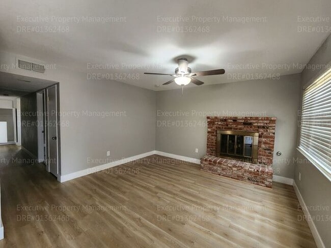 Photo - 4 bedroom 2 bath great location. *Move in ...