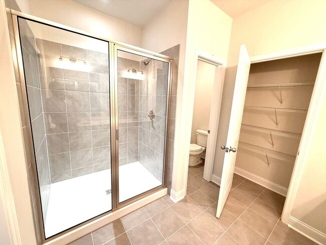 Photo - 1278 Ainsworth Alley