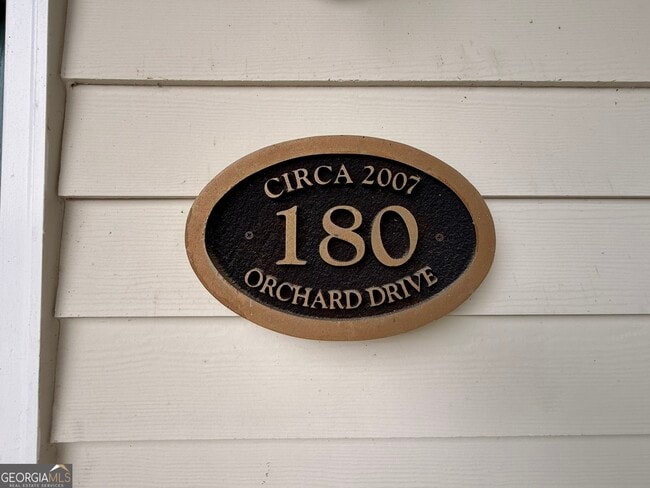 Photo - 180 Orchard Dr