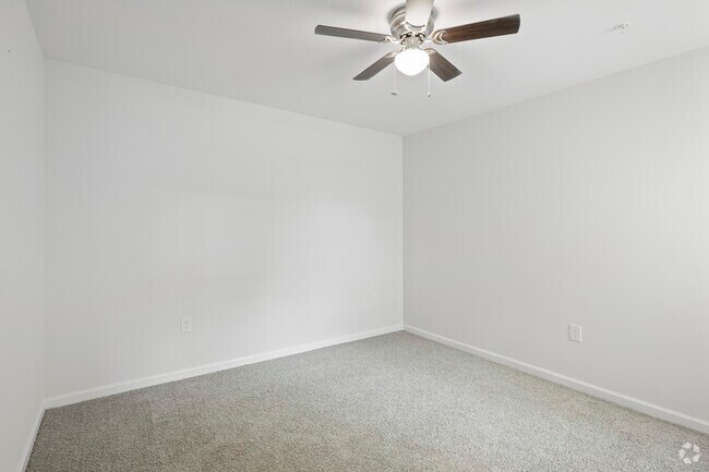 2BR, 2BA - 1,089SF - Second Bedroom