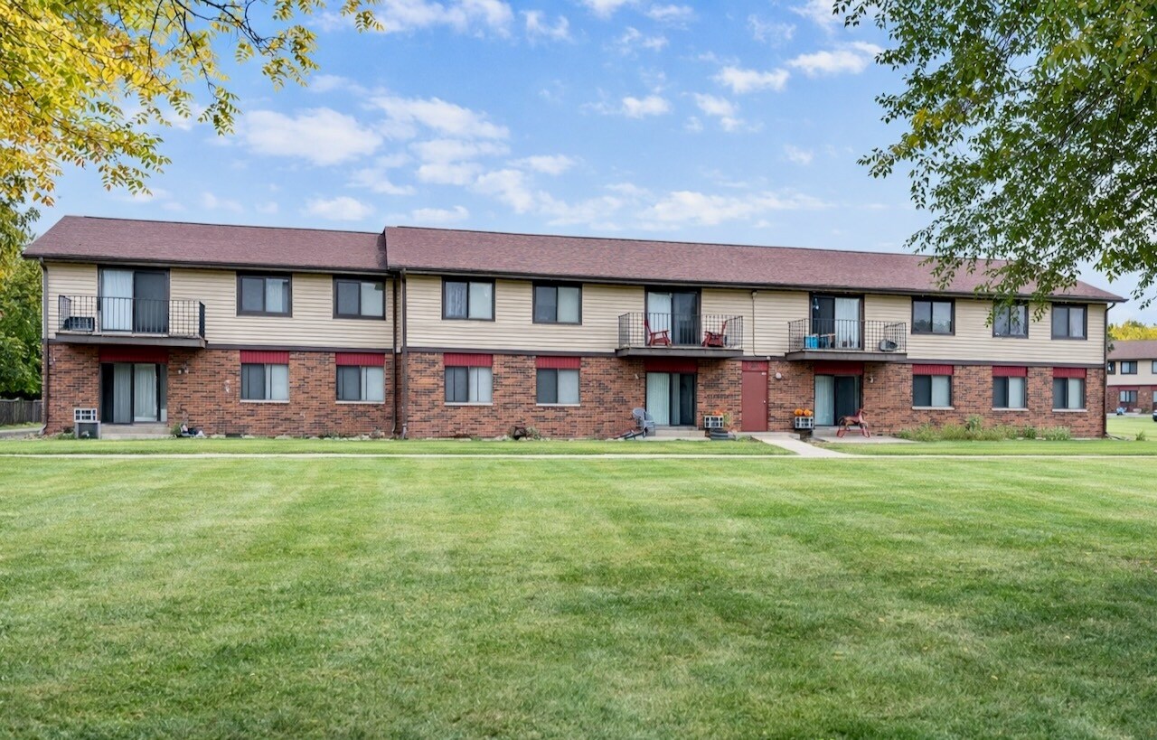Photo - Hometown Harbor Apartments