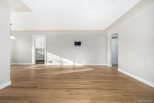 Photo - 1150 S Jackson St