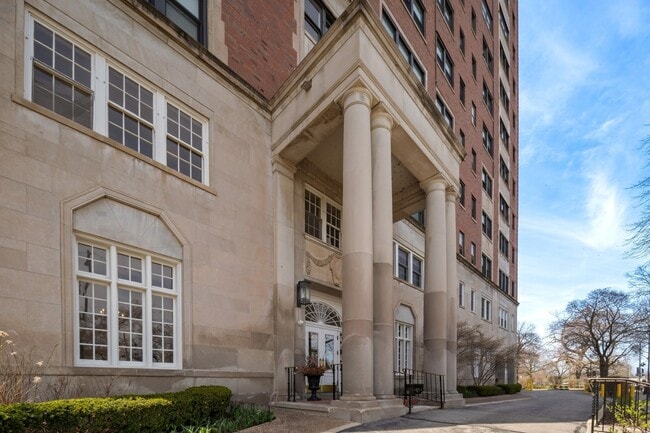 Building Photo - 4300 N Marine Dr Unit 602