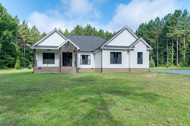 Building Photo - 10262 US-64