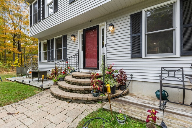 Photo - 36 Carriage House Dr