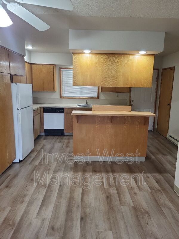 Photo - 6305 Kansas St