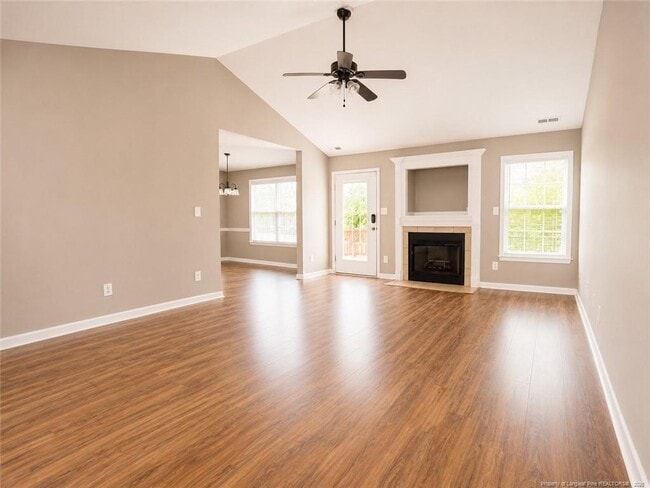 Photo - 113 Woodbine Dr