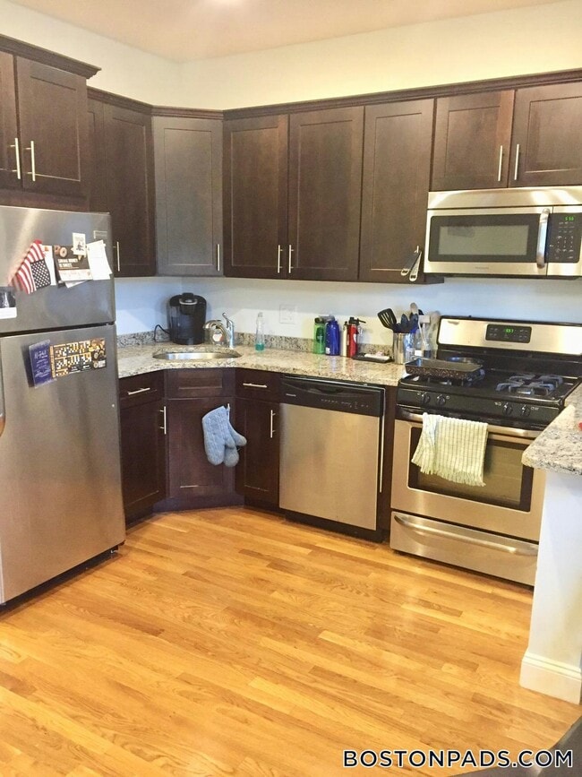 Photo - 21 Washburn St Unidad 1