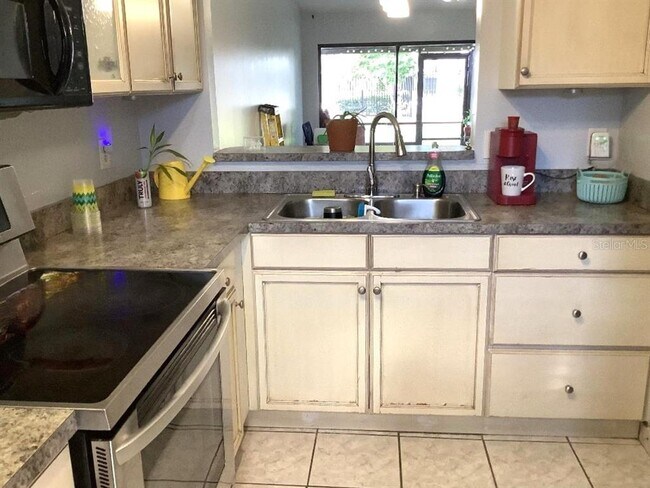 Photo - 53 Silver Park Cir
