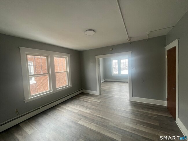 Building Photo - 22 Wilcox St Unit 3N