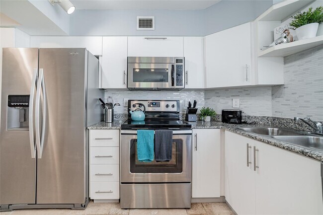 Photo - 1532 Drexel Ave Unit 201