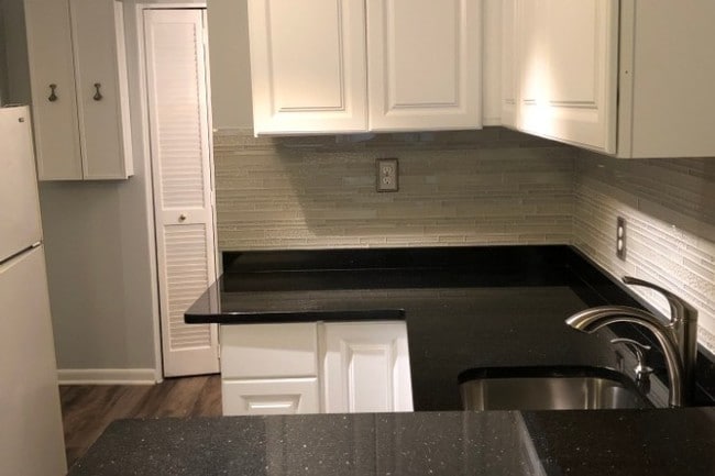 Photo - 5162 Fulton St NW