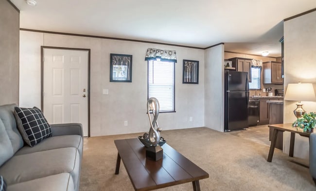 Photo - 17148 Canterbury Cir