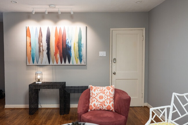 Photo - 1831 Sul Ross St