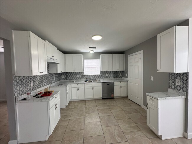 Photo - 19939 Arbor Creek Dr