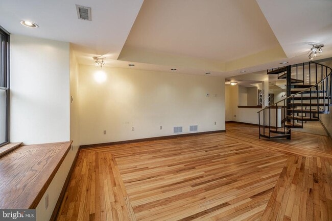 Photo - 322 Poplar St Unit 2