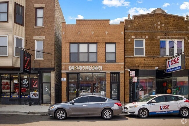 Building Photo - 1807 W North Ave Unit 2R Rental