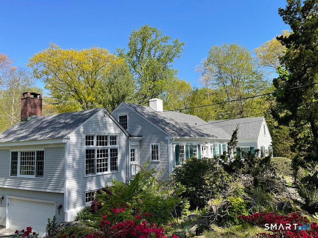 Building Photo - 9 Tory Hole Rd