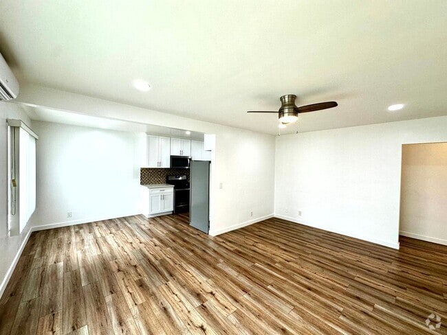 Building Photo - 5721-5723 Tilden Avenue Unit 5723 A Rental