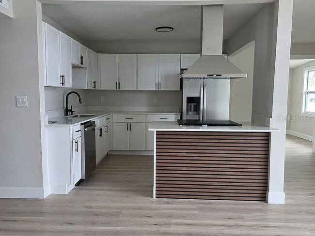 Photo - 3128 Bay St Casa