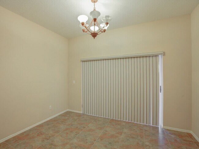 Photo - 1760 Sparkling Water Cir