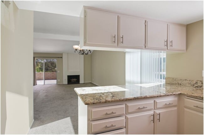 Photo - CHARMING SINGLE LEVEL HOME!