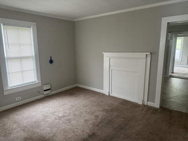 Photo - 910 Juniper St