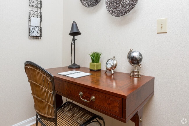 2BR, 2BA - 1,111 SF - Living Room