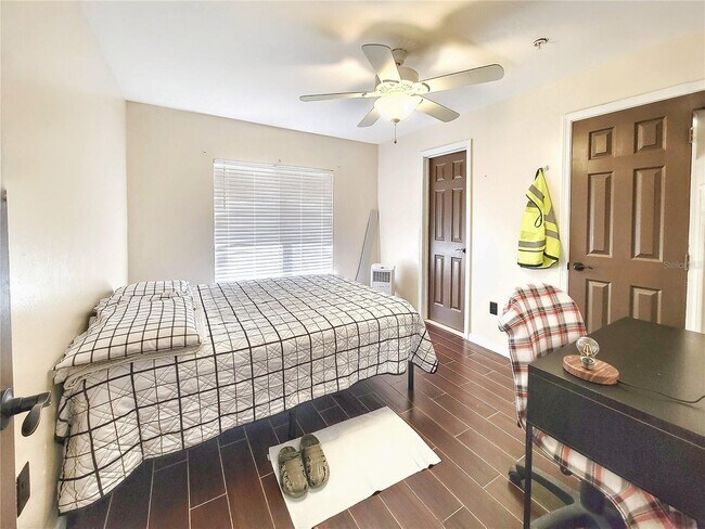Photo - 4000 SW 23rd St Unidad 4-308