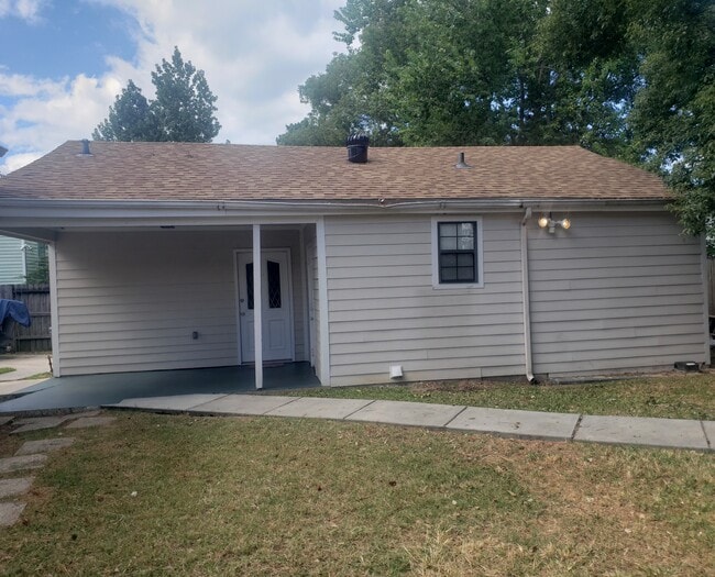 Building Photo - 1735 King Dr Unit Apartment