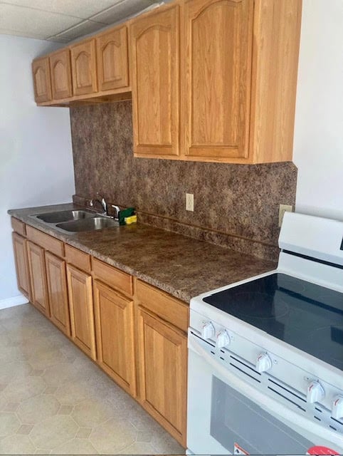 Building Photo - 29 Maple St Unit 2f Rental