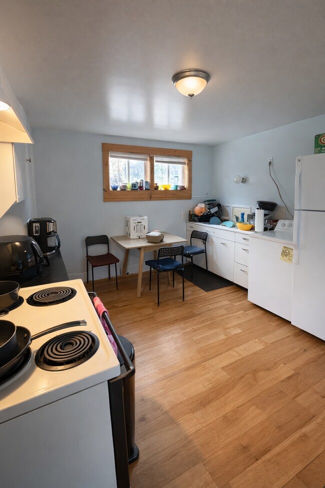 Photo - 900 E Houghton Ave