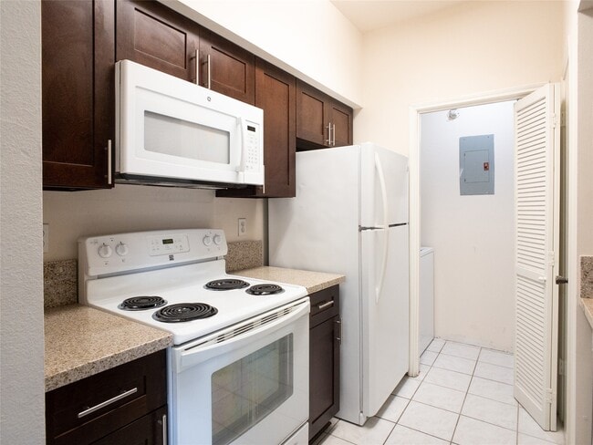 Photo - 6500 Harbor Town Dr Unit 3205