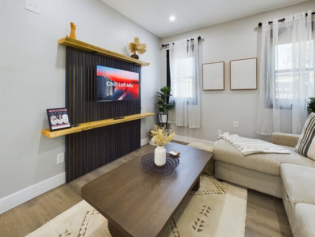 964 SW Ferry St Unit SI ID1624346P