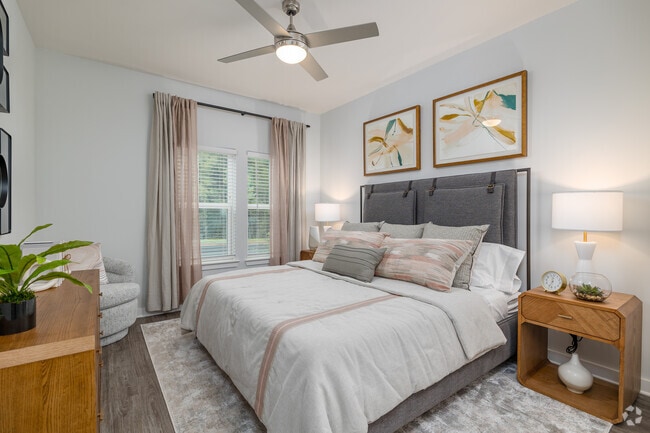 1BR, 1BA - 756SF - Master Bedroom - Story Mt. Zion