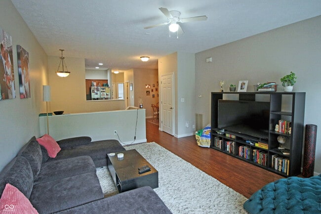 Photo - 6593 Reserve Dr